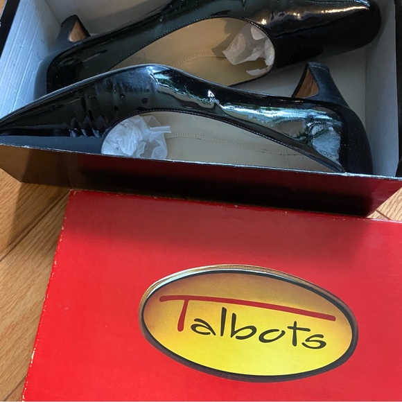 Talbots comfortable pumps in original box - Picture 8 of 8